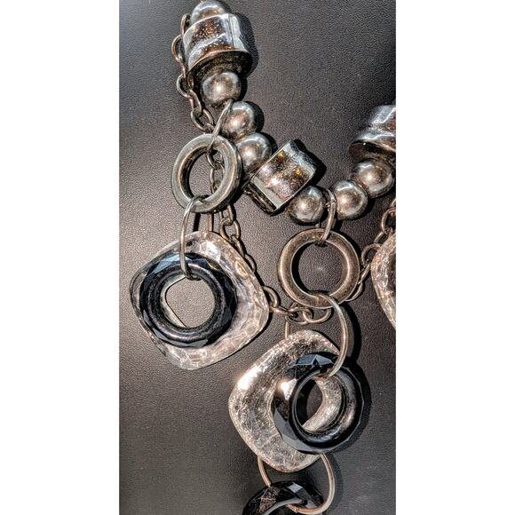 Chunky Geometrical Gun Metal Crackled Clear & Black Loopy Bead Chain Necklace - Picture 5 of 9